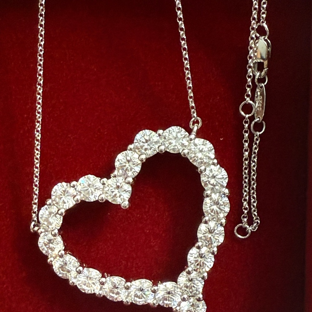 Heart moissanite necklace 16-18